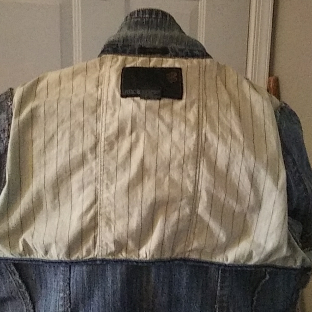 Jacket - Picture 6 of 7